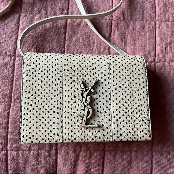 Saint Laurent Handbags - Saint Laurent Cross Body Bag Bianco